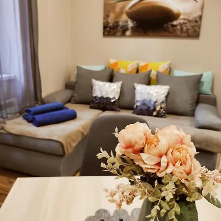 Apartment Fand Center
